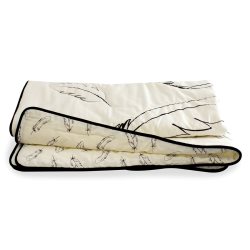 7 Organic Feathers cot quilt