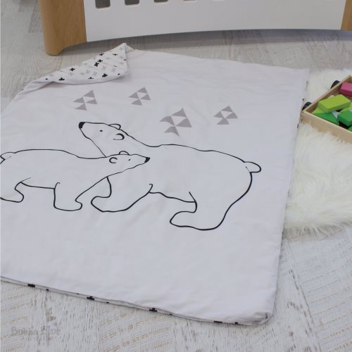 10 polar bear cot quilt 2